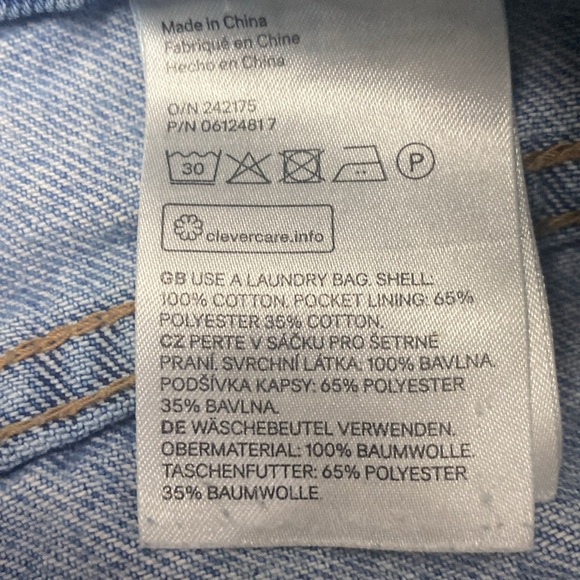 H & M Distressed Denim Shorts - Picture 3 of 7